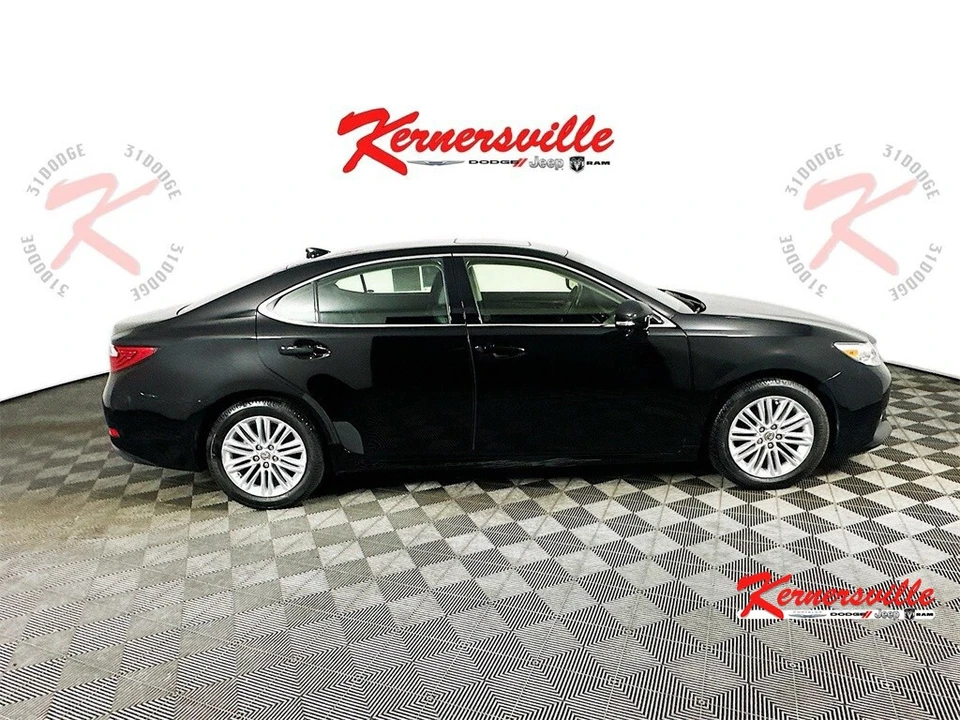 2015 Lexus ES 6th Gen - Image 8 of 21