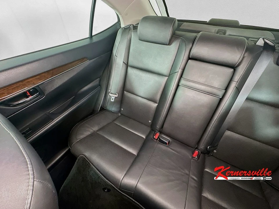 2015 Lexus ES 6th Gen - Image 12 of 21