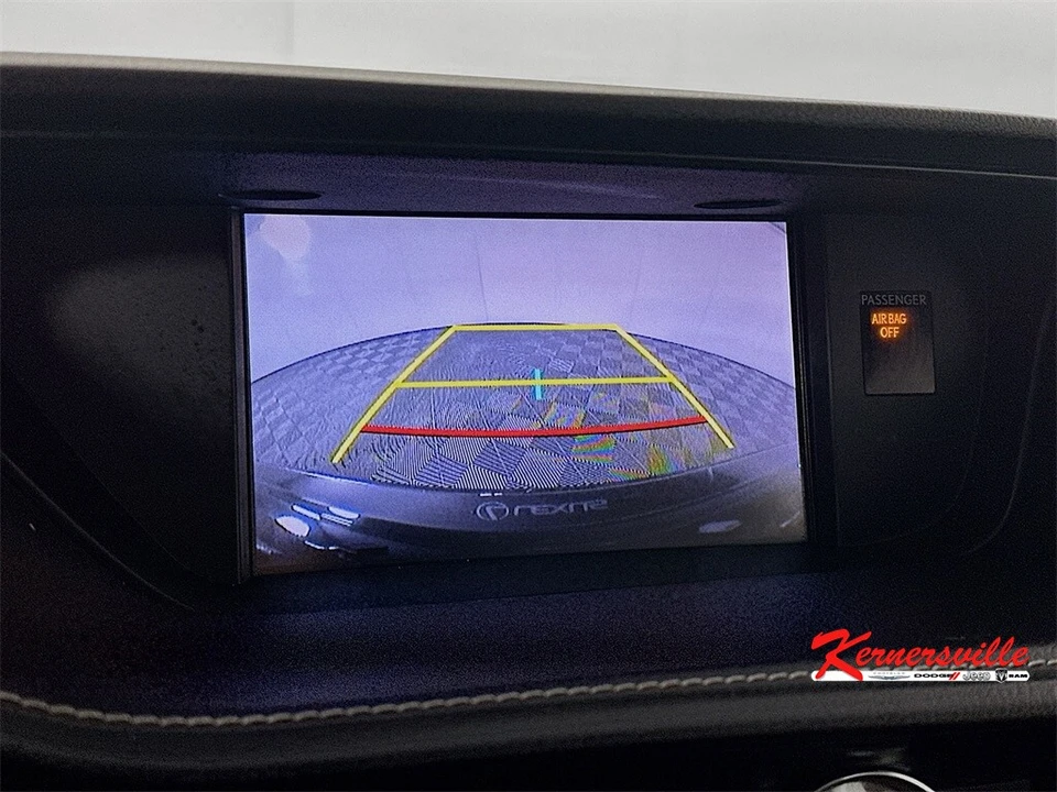 2015 Lexus ES 6th Gen - Image 20 of 21