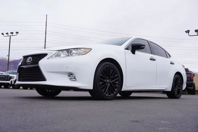 2015 Lexus ES 6th Gen - Image 4 of 21