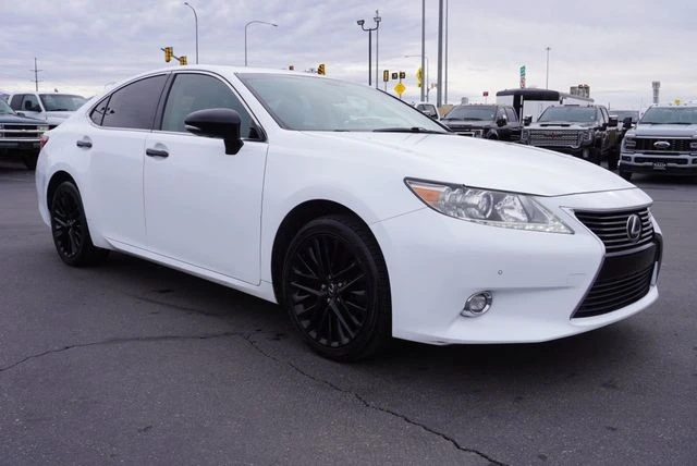 2015 Lexus ES 6th Gen - Image 12 of 21