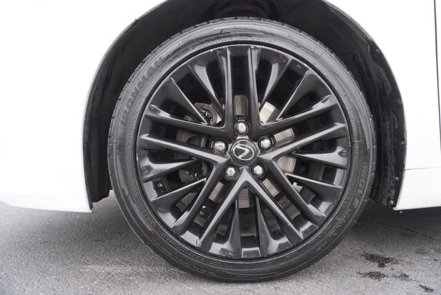 2015 Lexus ES 6th Gen - Image 13 of 21