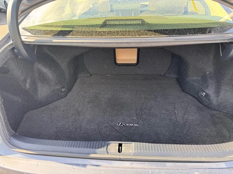 2015 Lexus ES 6th Gen - Image 11 of 11