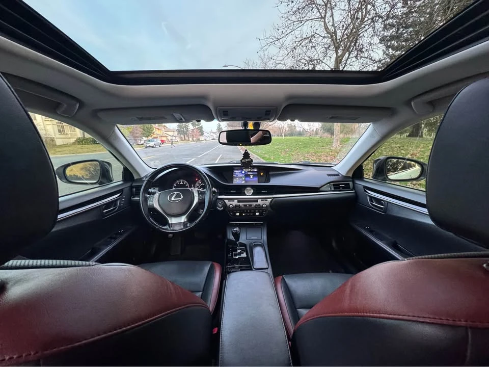 2015 Lexus ES 6th Gen - Image 10 of 14