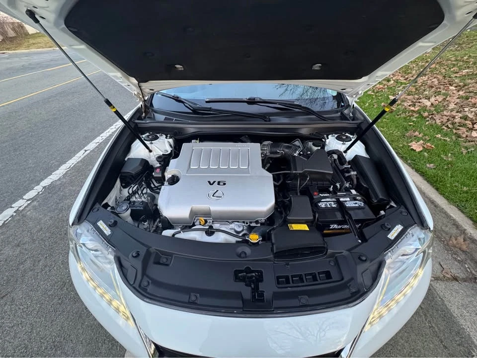 2015 Lexus ES 6th Gen - Image 13 of 14