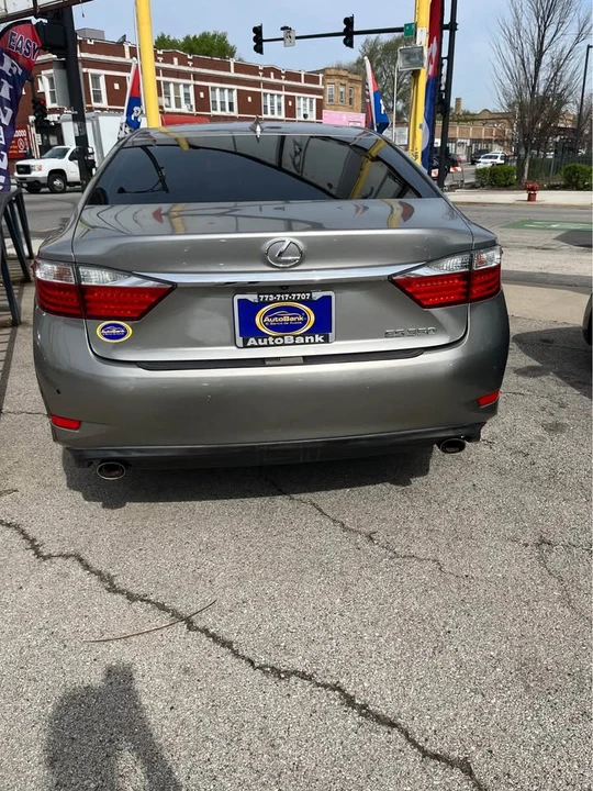 2015 Lexus ES 6th Gen - Image 11 of 11