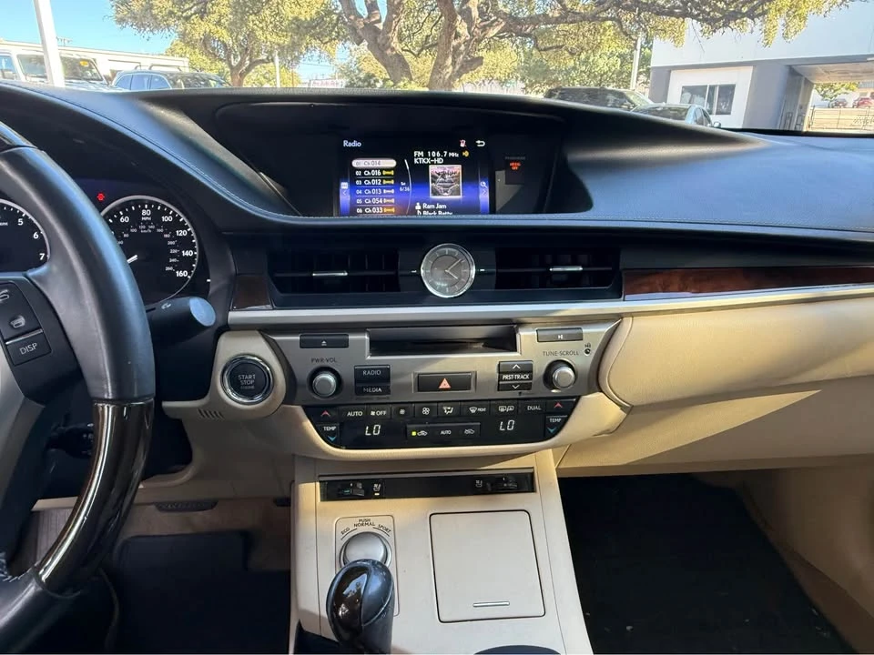 2015 Lexus ES 6th Gen - Image 8 of 8