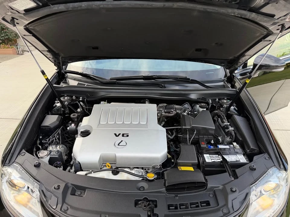 2015 Lexus ES 6th Gen - Image 13 of 17