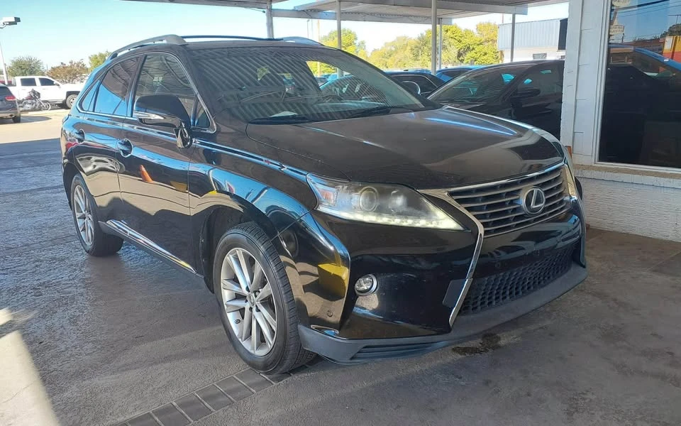 2015 Lexus ES 6th Gen - Image 2 of 10