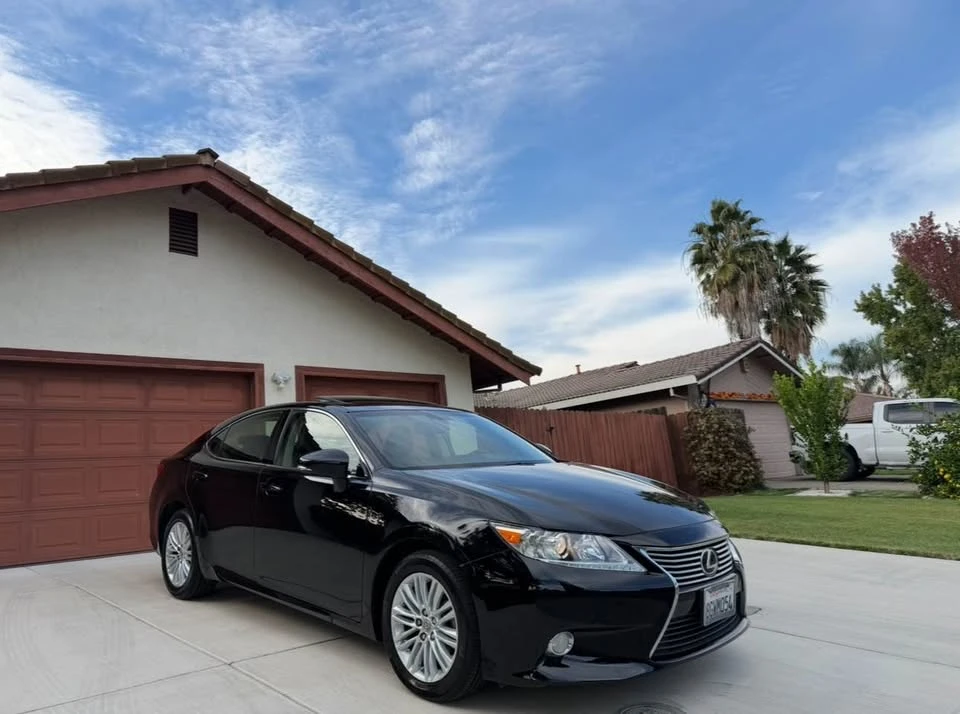2015 Lexus ES 6th Gen - Image 17 of 17