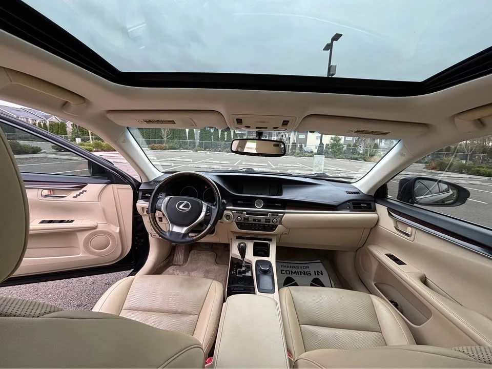 2015 Lexus ES 6th Gen - Image 9 of 9
