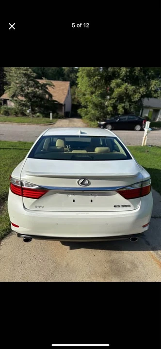 2015 Lexus ES 6th Gen - Image 4 of 11