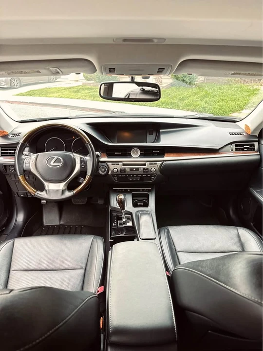 2015 Lexus ES 6th Gen - Image 13 of 13