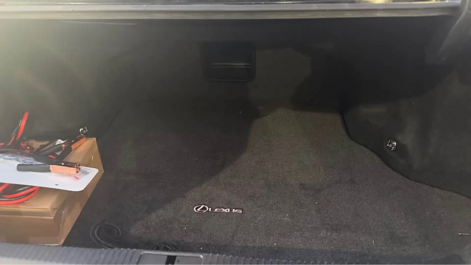 2015 Lexus ES 6th Gen - Image 6 of 17
