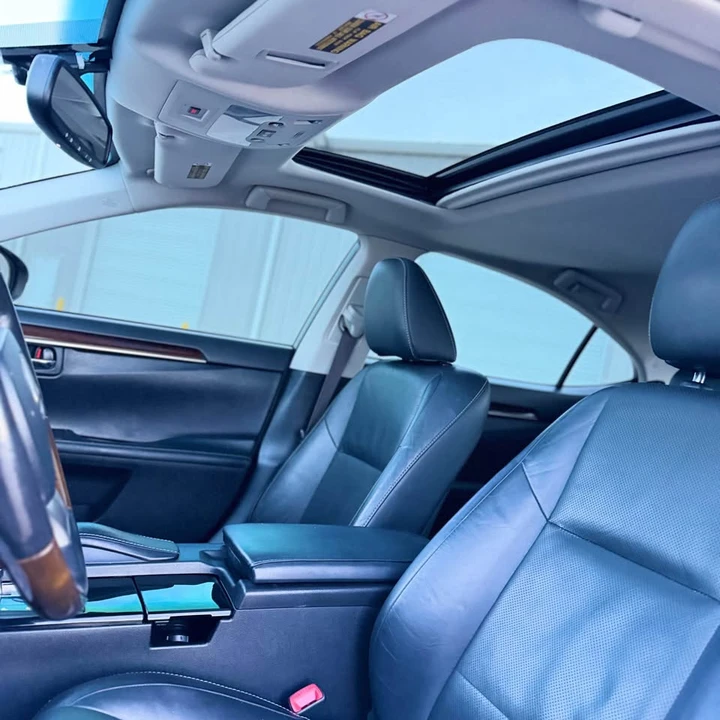 2015 Lexus ES 6th Gen - Image 15 of 18