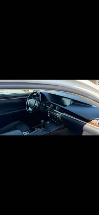 2015 Lexus ES 6th Gen - Image 2 of 5