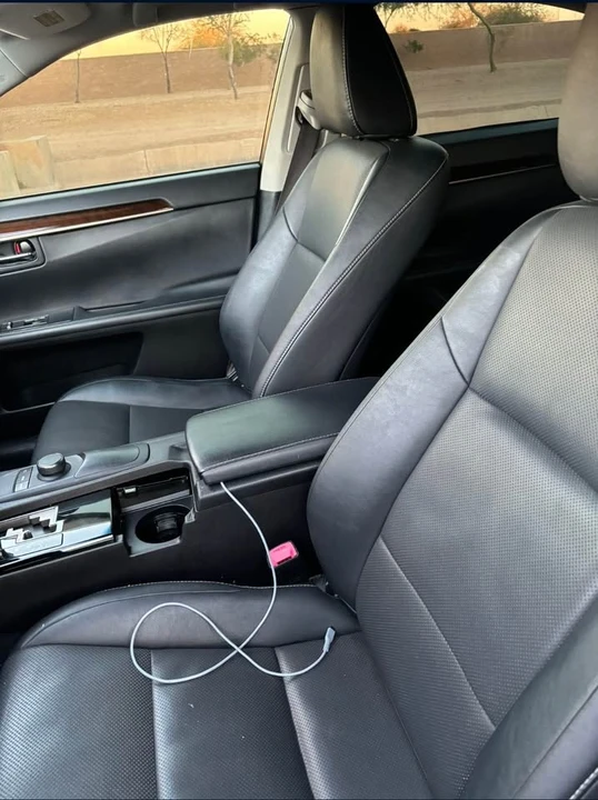 2015 Lexus ES 6th Gen - Image 6 of 9