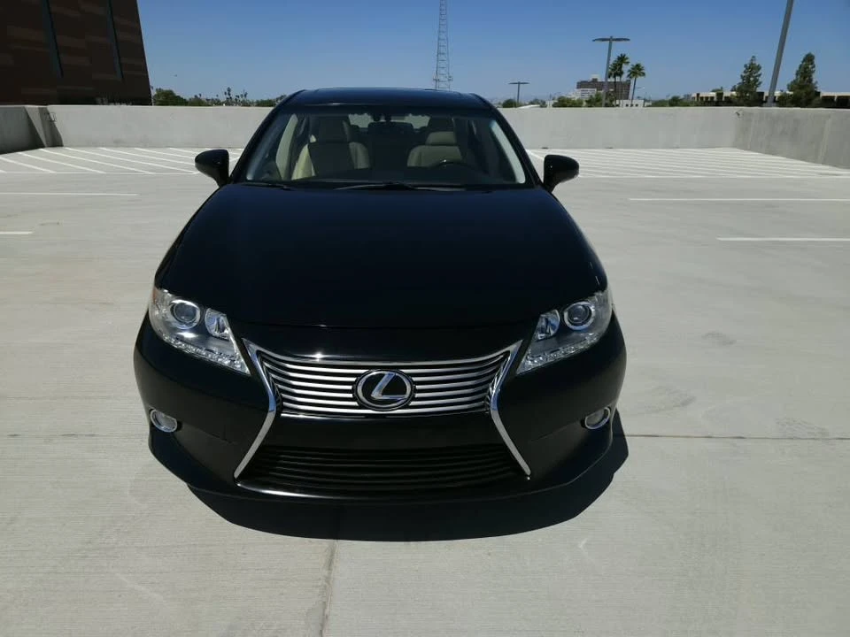2015 Lexus ES 6th Gen - Image 4 of 19