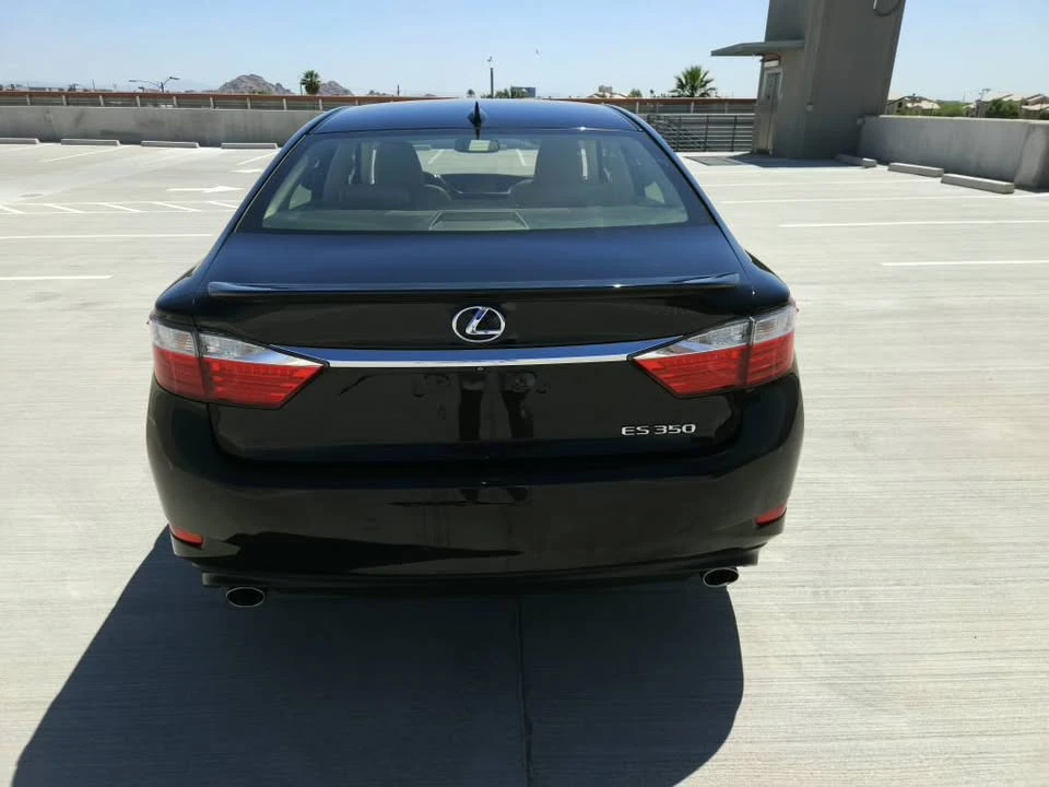 2015 Lexus ES 6th Gen - Image 5 of 19
