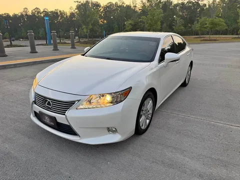 2015 Lexus ES 350 Luxury Sedan