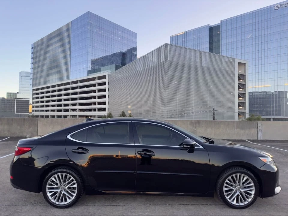 2015 Lexus ES 6th Gen - Image 5 of 18
