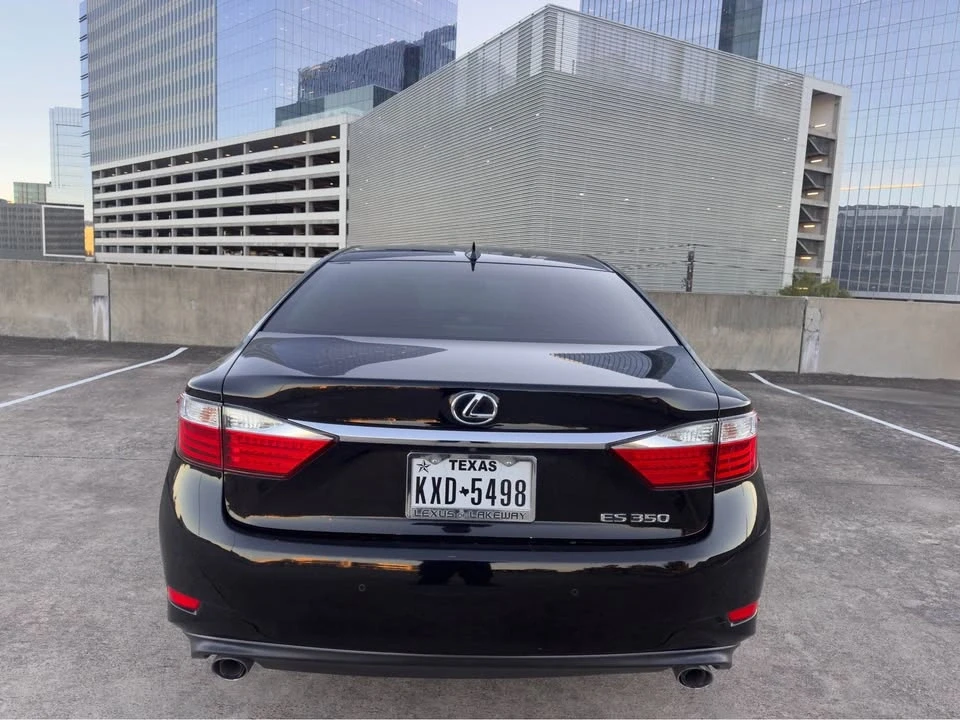 2015 Lexus ES 6th Gen - Image 6 of 18