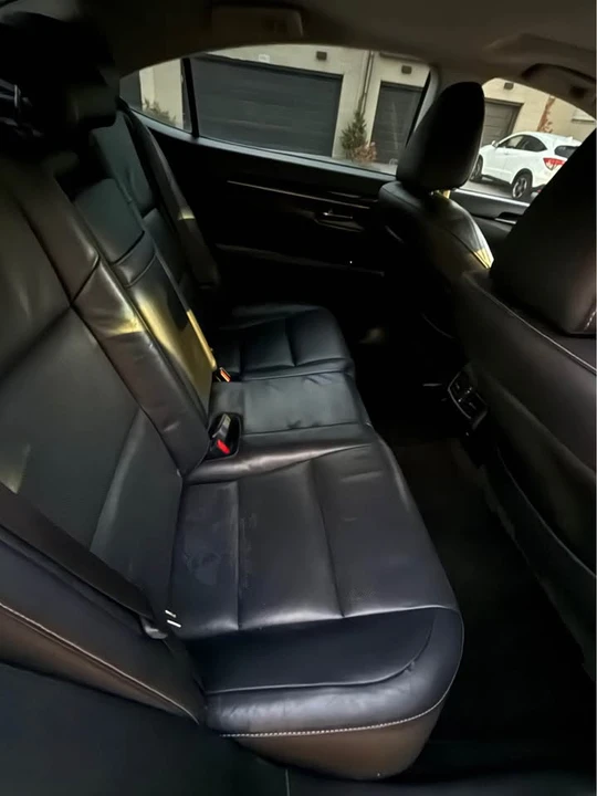 2015 Lexus ES 6th Gen - Image 9 of 20