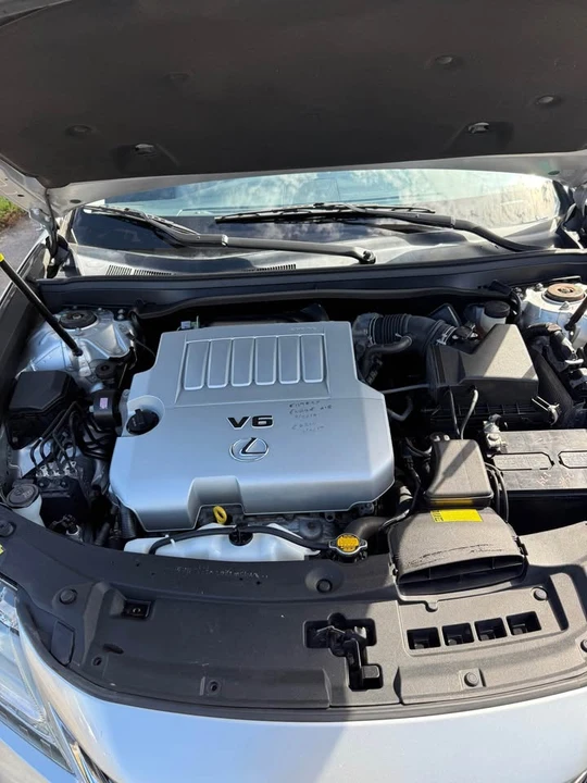 2015 Lexus ES 6th Gen - Image 12 of 12