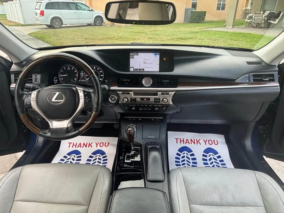 2015 Lexus ES 6th Gen - Image 9 of 16