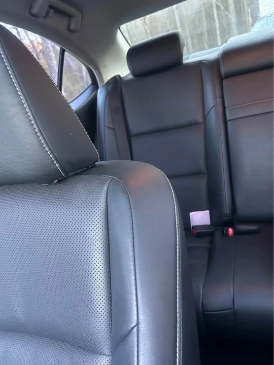 2015 Lexus ES 6th Gen - Image 10 of 12
