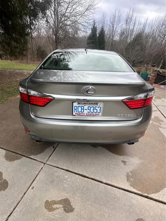2015 Lexus ES 6th Gen - Image 4 of 18