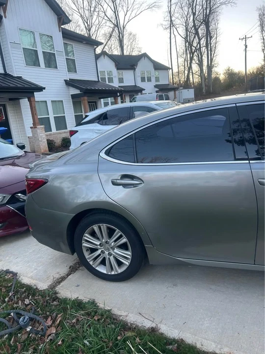 2015 Lexus ES 6th Gen - Image 3 of 12
