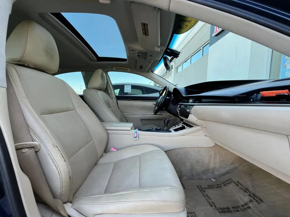 2015 Lexus ES 6th Gen - Image 10 of 18