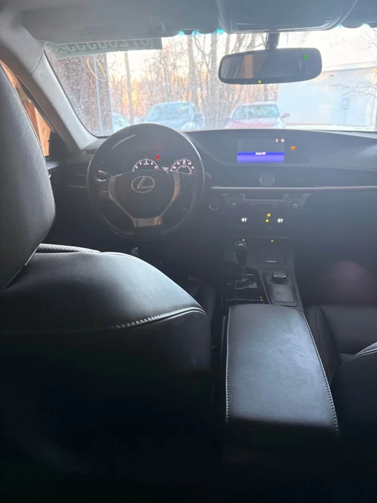 2015 Lexus ES 6th Gen - Image 5 of 6