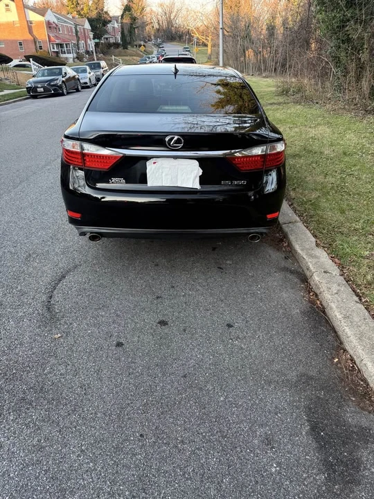 2015 Lexus ES 6th Gen - Image 2 of 7