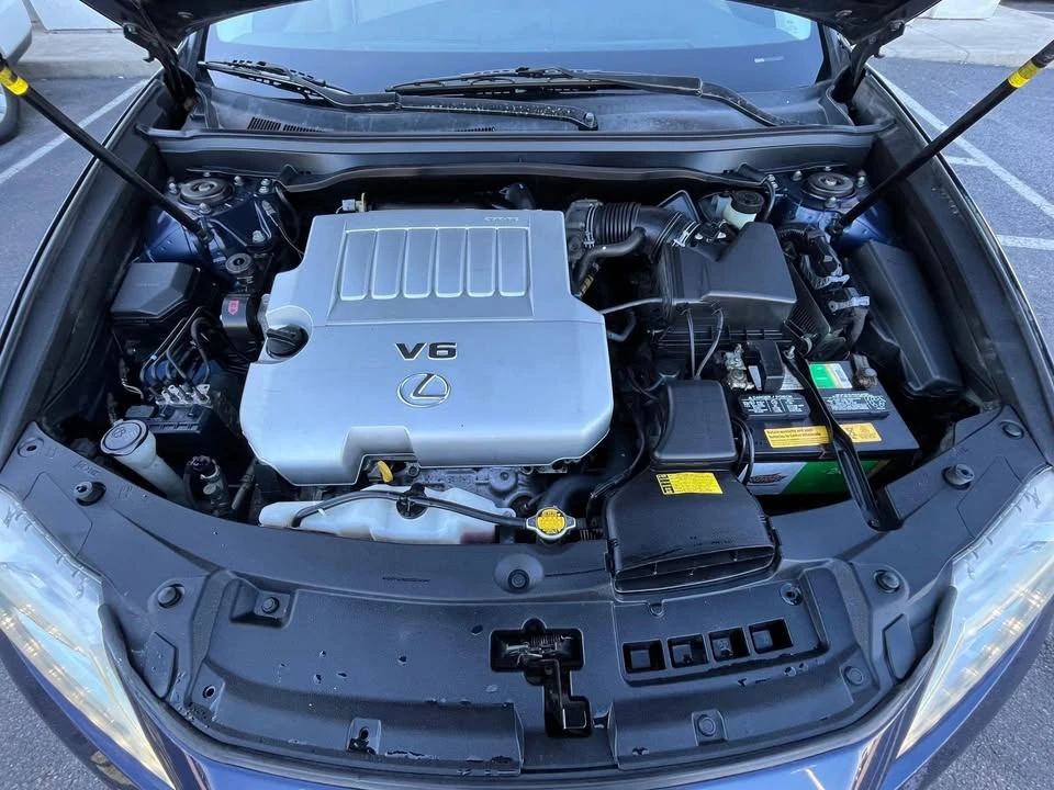2015 Lexus ES 6th Gen - Image 17 of 18