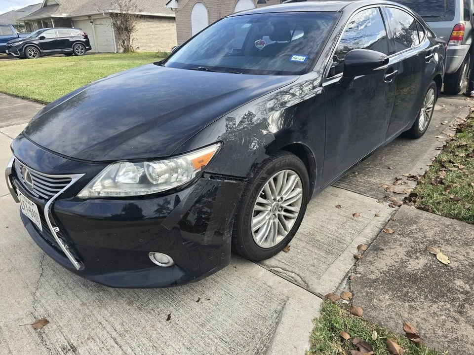 2015 Lexus ES 6th Gen - Image 3 of 7