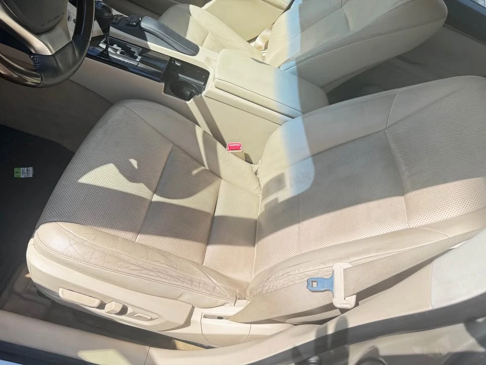 2015 Lexus ES 6th Gen - Image 9 of 12