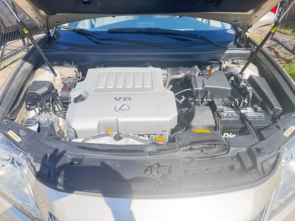 2015 Lexus ES 6th Gen - Image 12 of 12