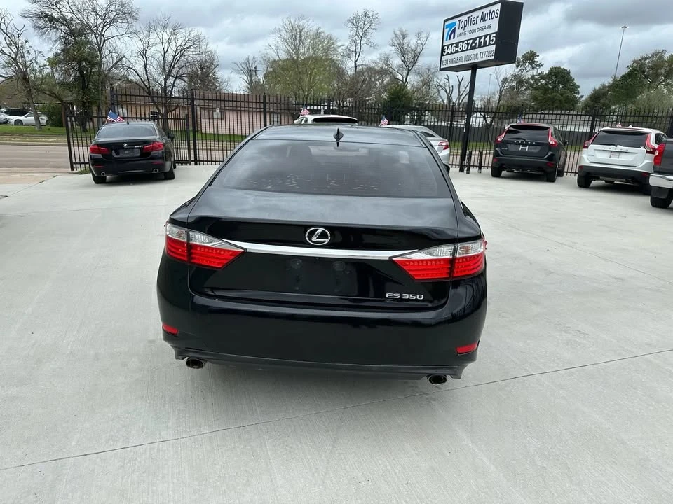 2015 Lexus ES 6th Gen - Image 5 of 18