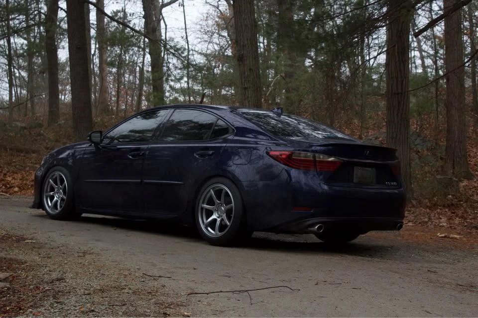 2015 Lexus ES 6th Gen - Image 5 of 6