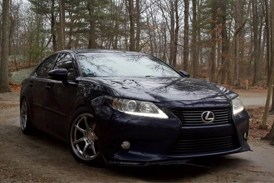 2015 Lexus ES 6th Gen - Image 3 of 6