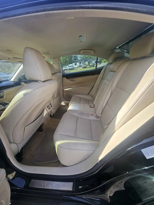 2015 Lexus ES 6th Gen - Image 5 of 8