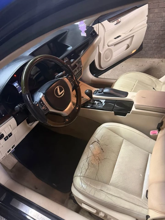 2015 Lexus ES 6th Gen - Image 7 of 10