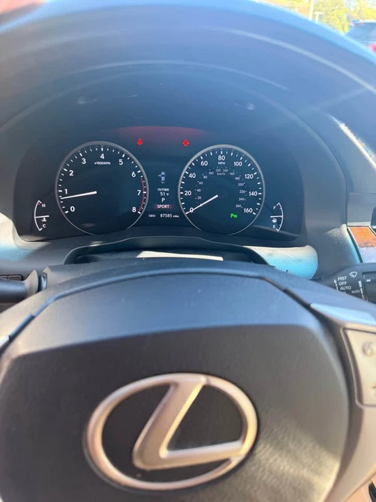 2015 Lexus ES 6th Gen - Image 15 of 19