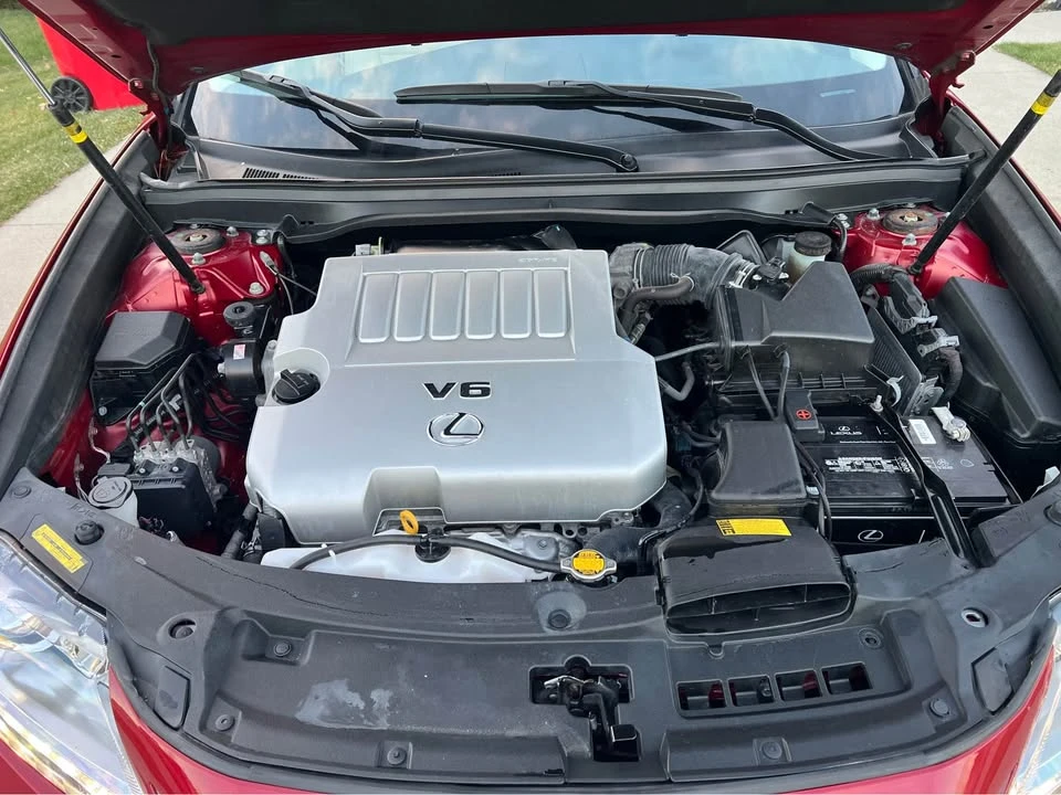2015 Lexus ES 6th Gen - Image 12 of 15