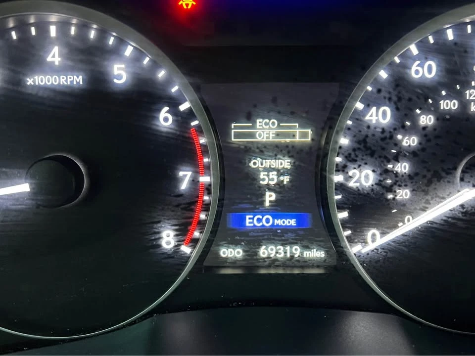 2015 Lexus ES 6th Gen - Image 9 of 15