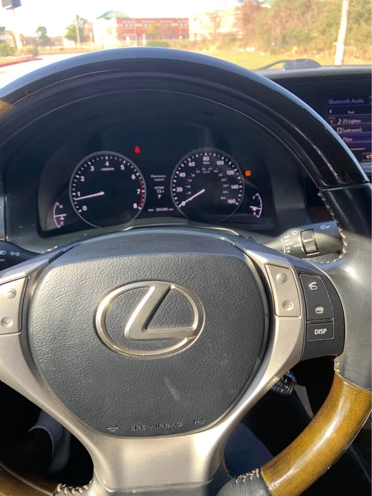 2015 Lexus ES 6th Gen - Image 7 of 10