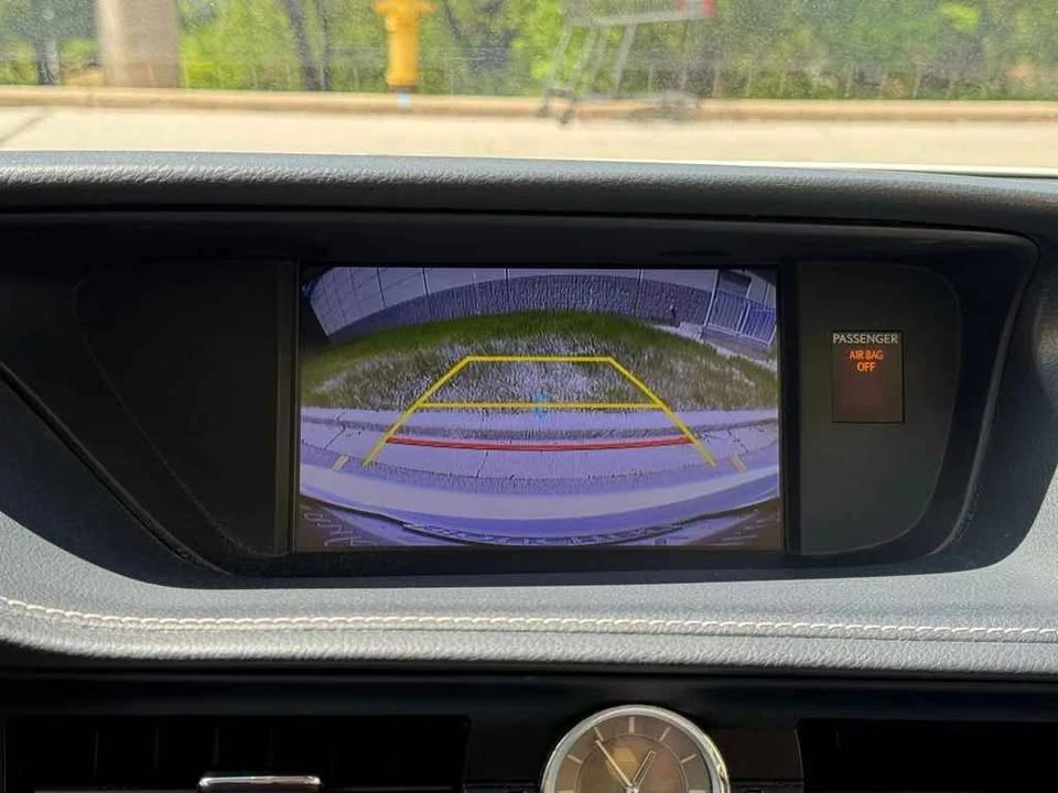 2015 Lexus ES 6th Gen - Image 5 of 5