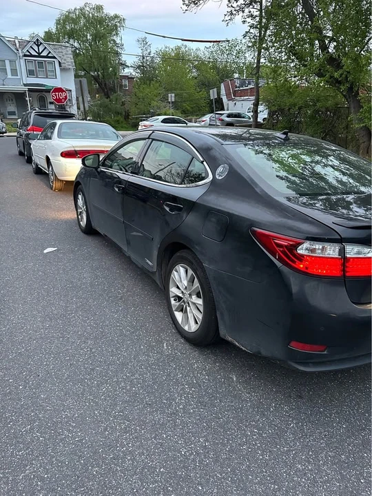 2015 Lexus ES 6th Gen - Image 6 of 8